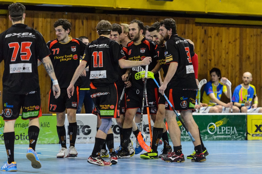 TJ Traverza Mukařov x T.B.C. Králův Dvůr - 4:3