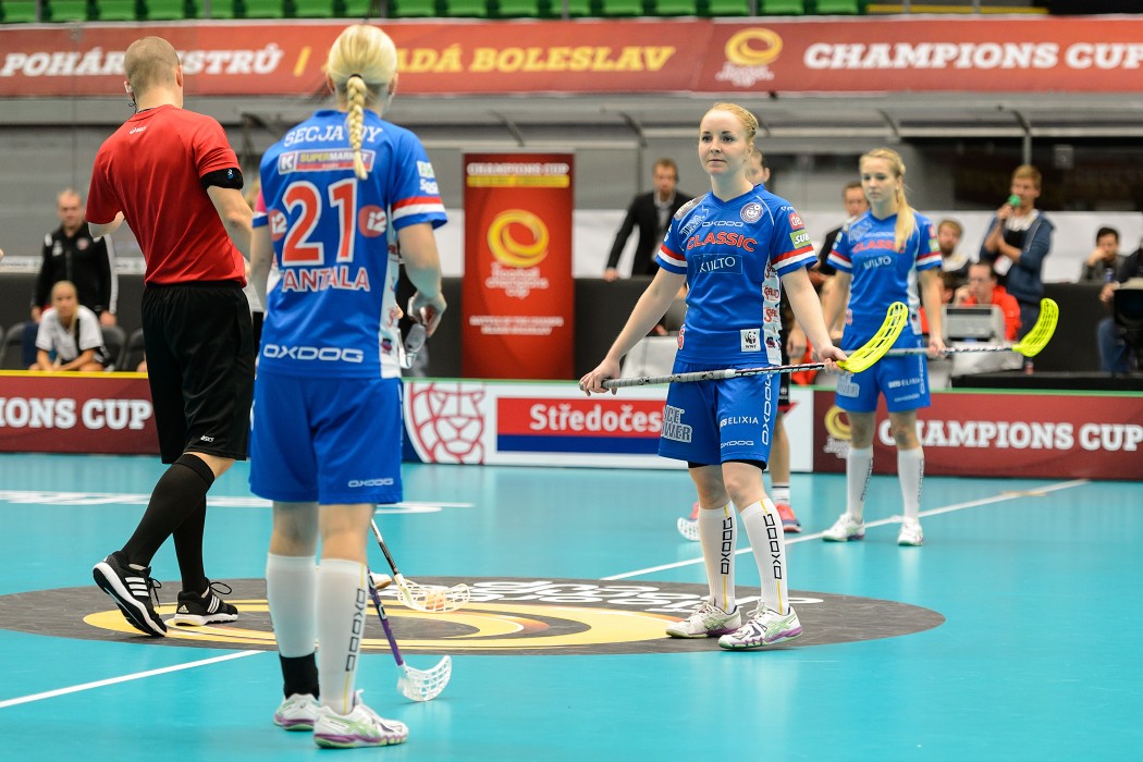 CHAMPIONS CUP 2015 WOMEN -  KAIS Mora IF vs Classic - 13:6