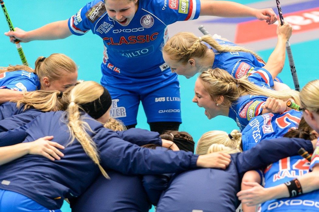 CHAMPIONS CUP 2015 WOMEN -  KAIS Mora IF vs Classic - 13:6