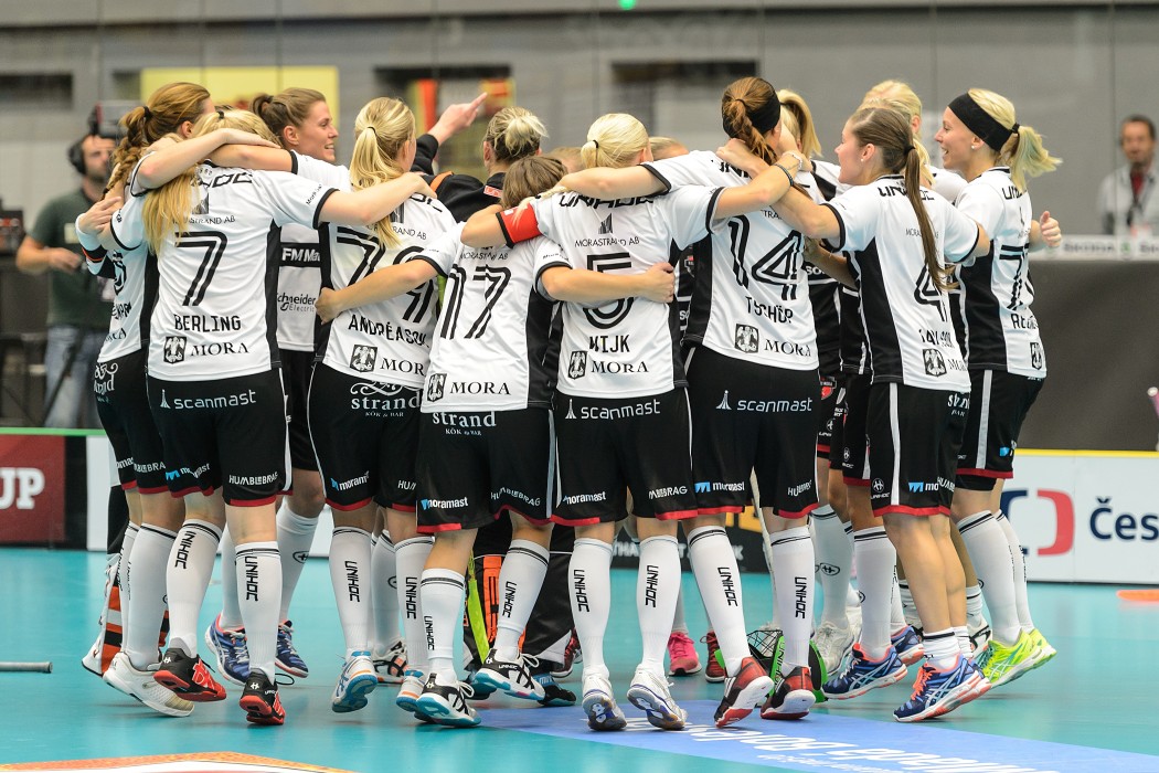 CHAMPIONS CUP 2015 WOMEN -  KAIS Mora IF vs Classic - 13:6