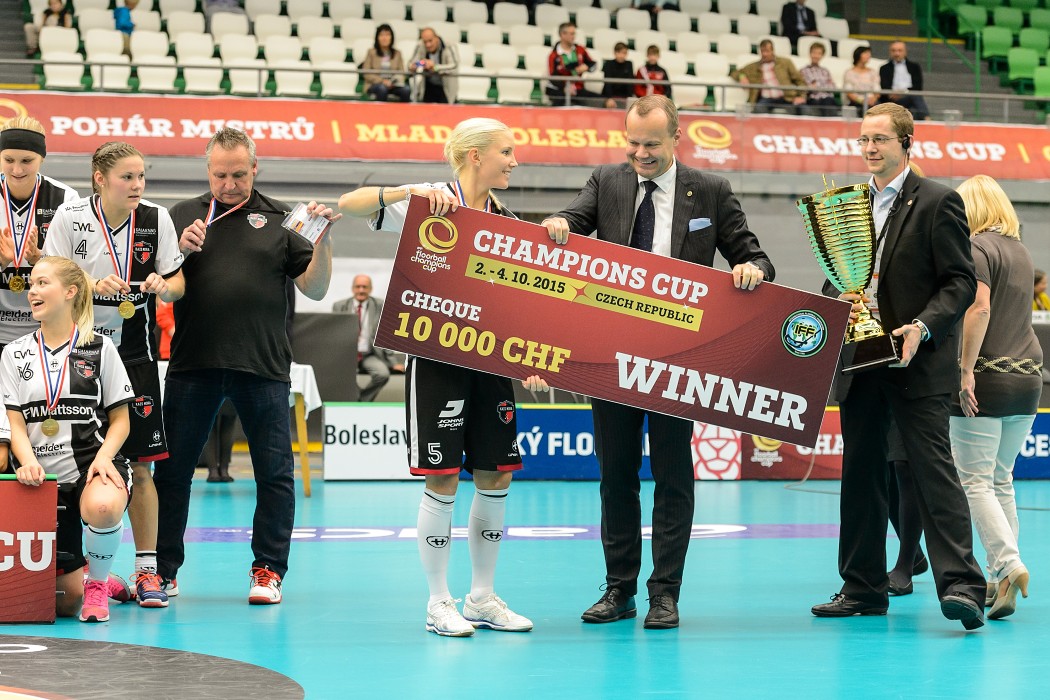 CHAMPIONS CUP 2015 WOMEN -  KAIS Mora IF vs Classic - 13:6