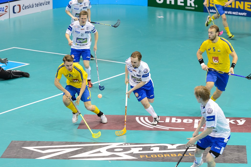 Euro Floorball Tour 2014 -  Sweden vs Finland - 2:7