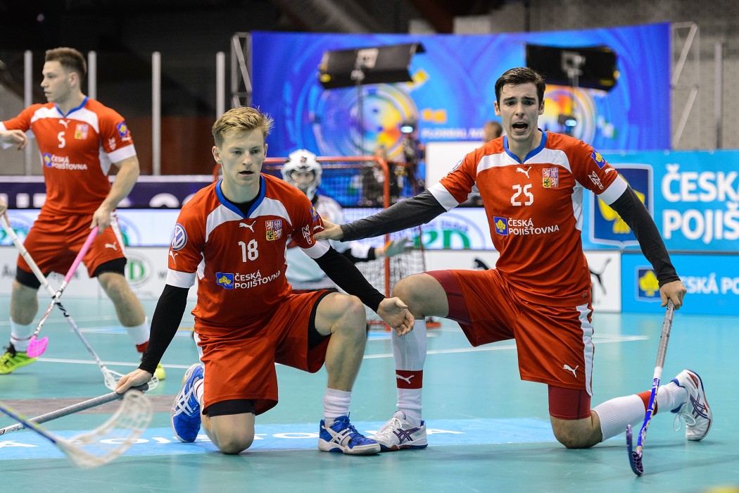 Euro Floorball Tour 2014 -  Czech Republic vs Switzerland - 8:7