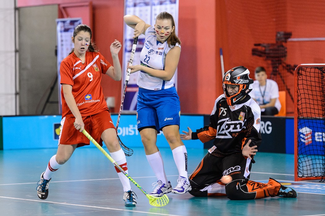 Euro Floorball Tour 2014 -  CZE WU19 vs FIN WU19 - 2:7