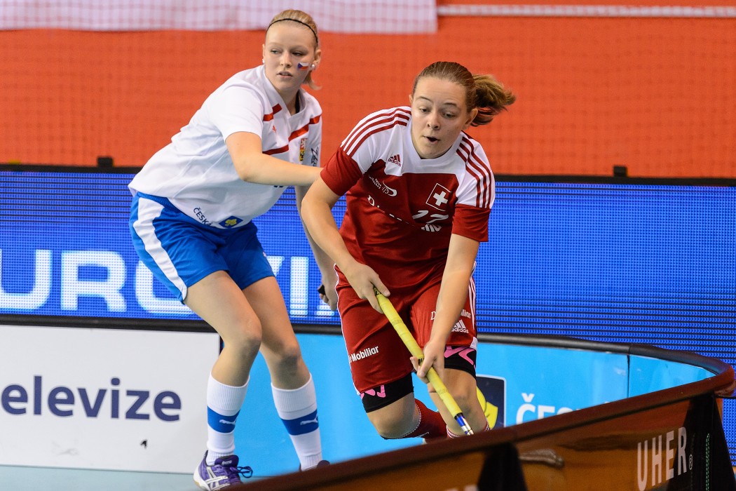 Euro Floorball Tour 2014 -  CZE WU19 vs SUI WU19 - 3:2