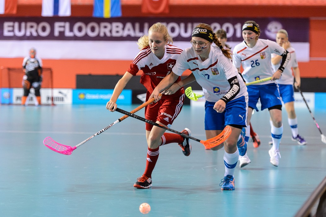 Euro Floorball Tour 2014 -  CZE WU19 vs SUI WU19 - 3:2
