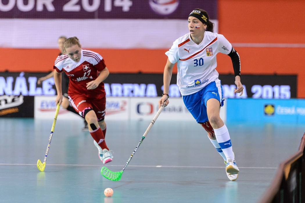 Euro Floorball Tour 2014 -  CZE WU19 vs SUI WU19 - 3:2