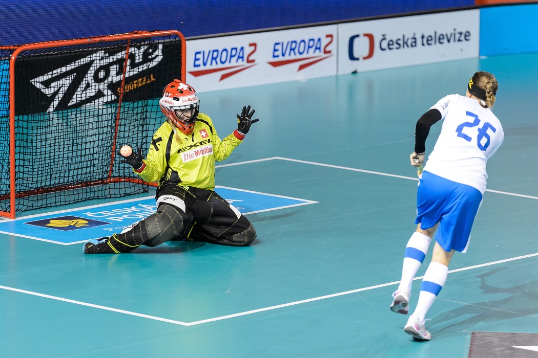 Euro Floorball Tour 2014 -  CZE WU19 vs SUI WU19 - 3:2