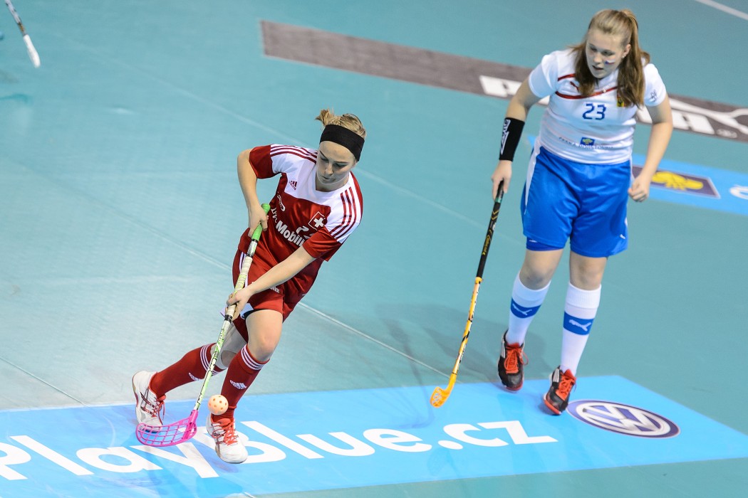 Euro Floorball Tour 2014 -  CZE WU19 vs SUI WU19 - 3:2