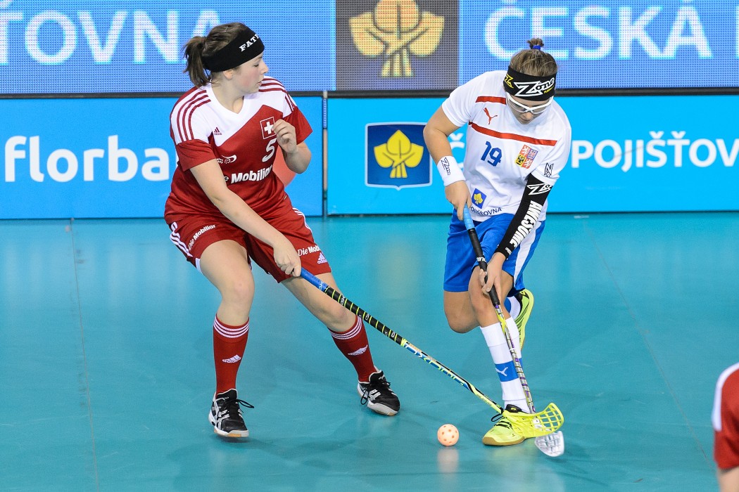 Euro Floorball Tour 2014 -  CZE WU19 vs SUI WU19 - 3:2