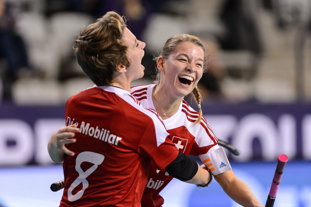 Euro Floorball Tour 2014 -  CZE WU19 vs SUI WU19 - 3:2