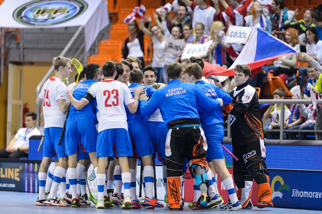 Euro Floorball Tour 2015 -  Czech Republic U19 vs Sweden U19 - 5