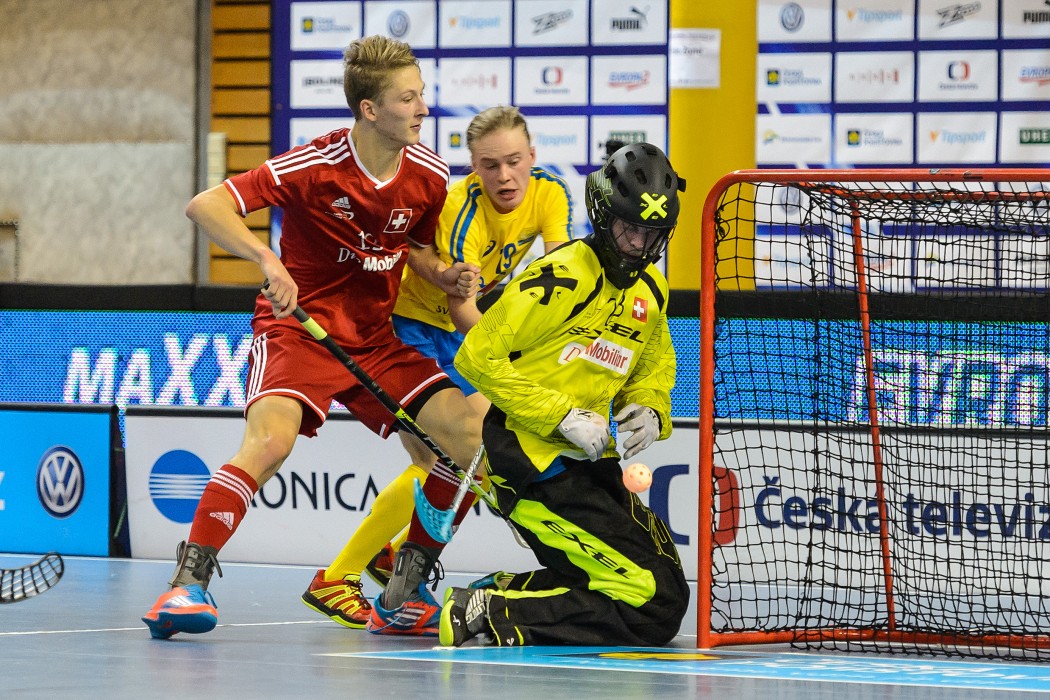 Euro Floorball Tour 2015 -  Switzerland U19 vs Sweden U19 - 7:11