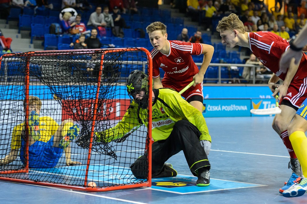 Euro Floorball Tour 2015 -  Switzerland U19 vs Sweden U19 - 7:11