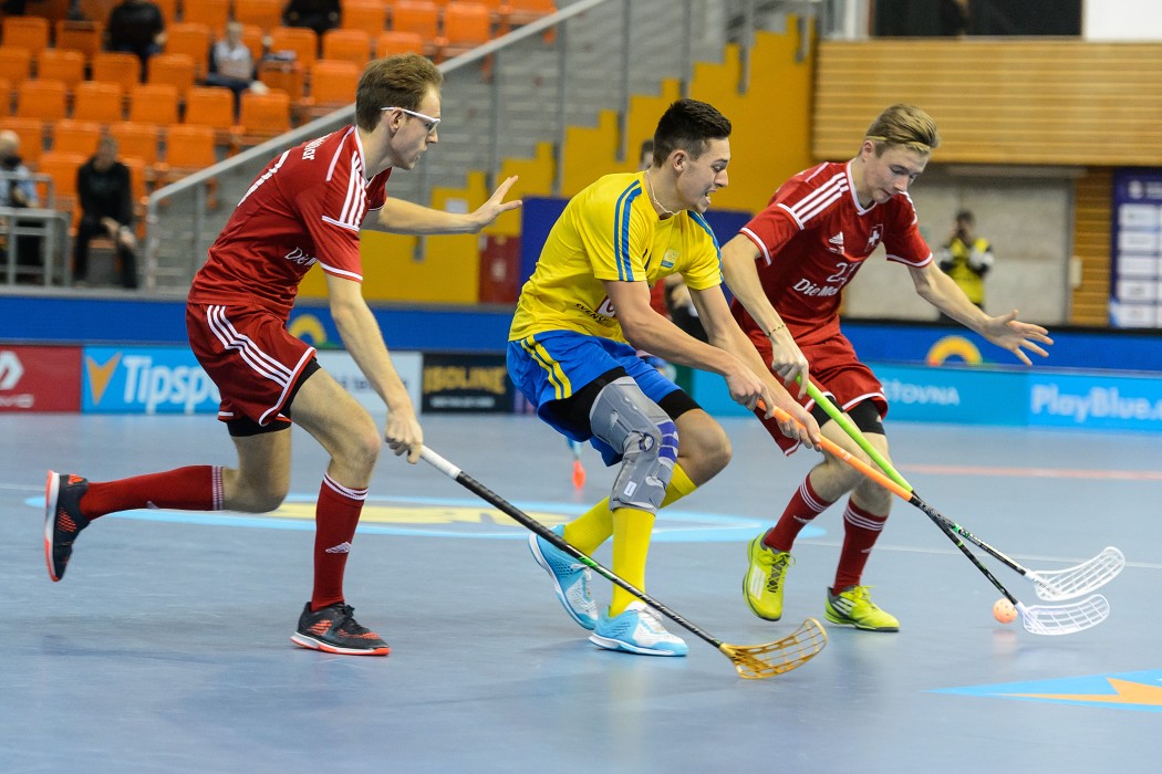 Euro Floorball Tour 2015 -  Switzerland U19 vs Sweden U19 - 7:11