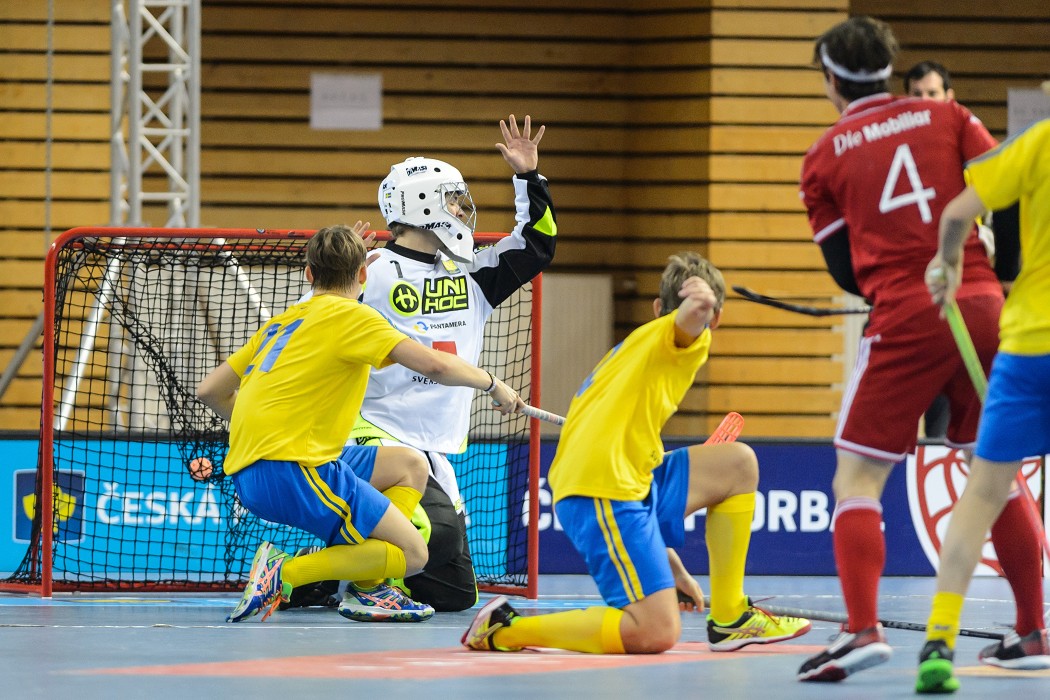 Euro Floorball Tour 2015 -  Switzerland U19 vs Sweden U19 - 7:11
