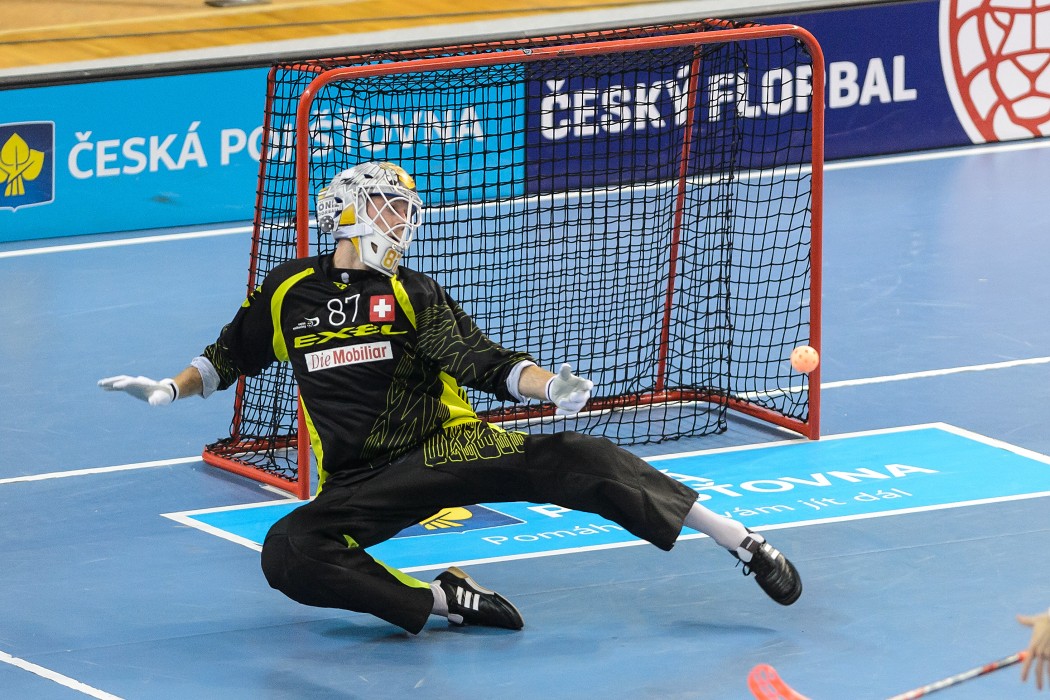 Euro Floorball Tour 2015 -  Switzerland vs Sweden - 5:12