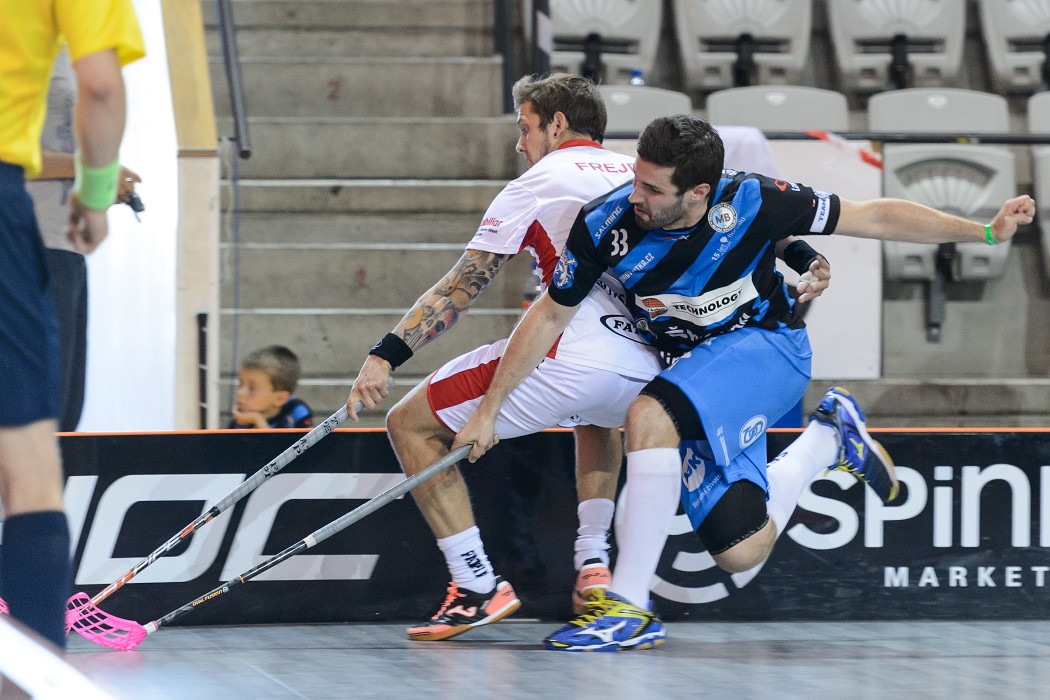 CZECH OPEN 2015 - semifinále - Floorball Köniz x Technology Fl