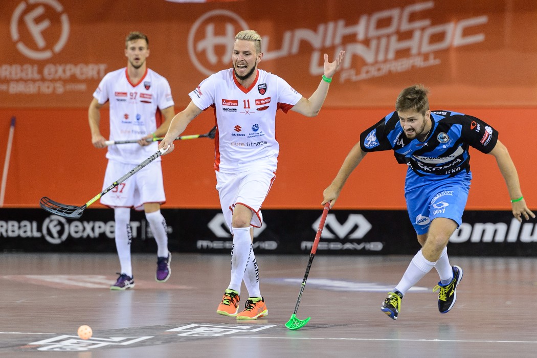 CZECH OPEN 2015 - semifinále - Floorball Köniz x Technology Fl