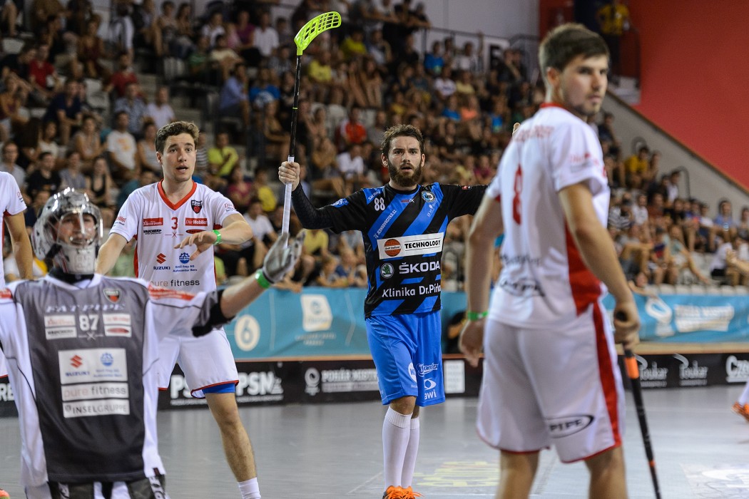 CZECH OPEN 2015 - semifinále - Floorball Köniz x Technology Fl