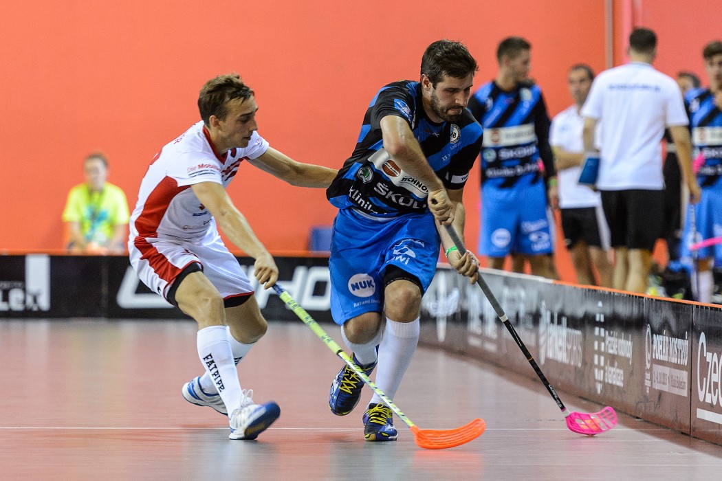 CZECH OPEN 2015 - semifinále - Floorball Köniz x Technology Fl